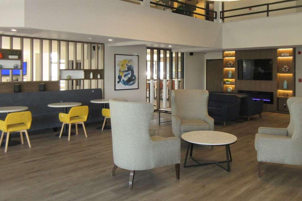 Comfort Inn & Suites Irvine Spectrum Лейк Форест Интериор снимка